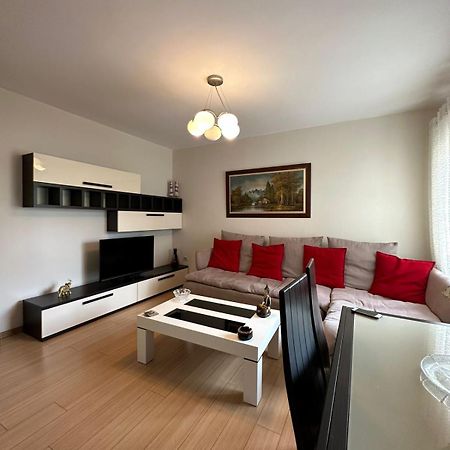 Blloku Family Apartment Tiranë Eksteriør bilde