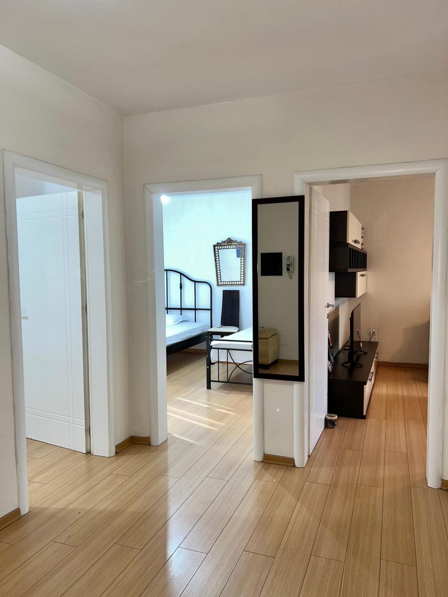 Blloku Family Apartment Tiranë Eksteriør bilde